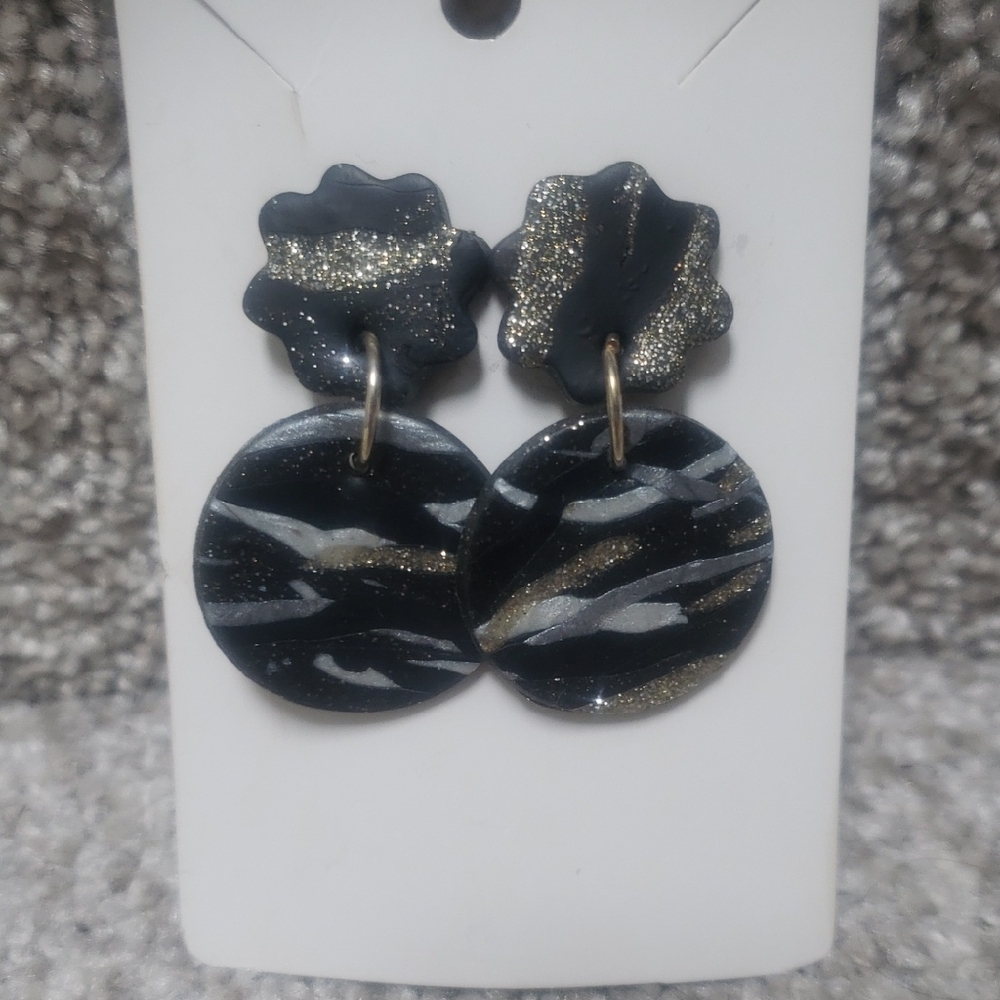 Elegant Black and Gold Earrings Clay